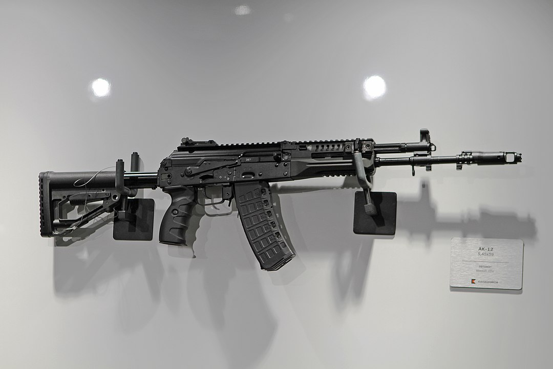 AK-12. Modelo para producción en masa. Nickel Nitride. Libre para uso no comercial.